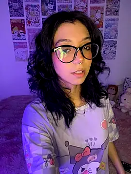 Snapshot of Valen-Foxx1 chatting on December 2, 2025, 5:35 am Valen-Foxx1 online show from December 2, 2025, 5:35 am