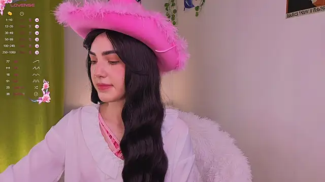 Snapshot of onmysoul__ chatting on December 2, 2025, 2:23 pm onmysoul online show from December 2, 2025, 2:23 pm