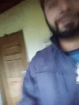 Cute Lucky online show from April 7, 2026, 1:11 pm