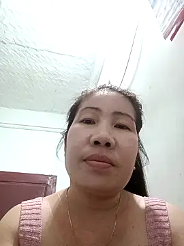 Snapshot of Reema_143 chatting on November 23, 2025, 5:13 pm Reema 143 online show from November 23, 2025, 5:13 pm