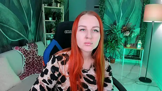 Snapshot of CherieChapman chatting on December 16, 2025, 11:37 am CherieChapman online show from December 16, 2025, 11:37 am