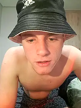 Tinny Twink RSA online show from November 19, 2025, 8:53 pm