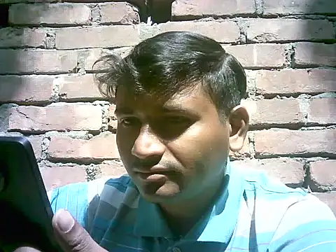 handsome12345  online show from January 17, 2026, 5:12 am