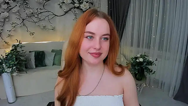 Snapshot of AirySilhouette chatting on December 4, 2025, 4:11 am AirySilhouette online show from December 4, 2025, 4:11 am