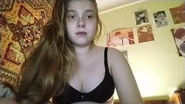 KikiBang online show from February 11, 2026, 8:14 pm