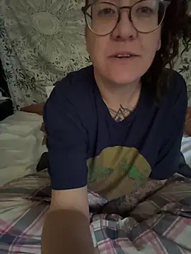 Snapshot of sareberr420 chatting on May 8, 2026, 10:09 am sareberr420 online show from May 8, 2026, 10:09 am