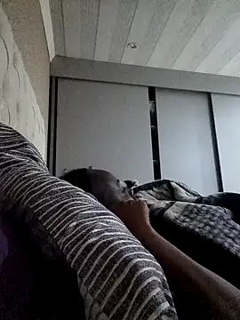 Snapshot of sexydarkberryxxx chatting on December 4, 2025, 8:50 pm sexydarkberryxxx online show from December 4, 2025, 8:50 pm