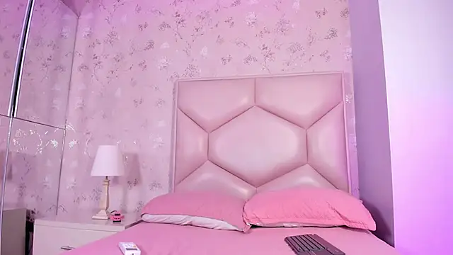 Snapshot of Hada_Potter chatting on December 5, 2025, 7:21 pm Hada Potter online show from December 5, 2025, 7:21 pm