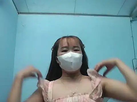Snapshot of LinhChi09 chatting on June 16, 2026, 1:47 pm LinhChi09 online show from June 16, 2026, 1:47 pm