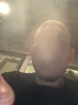 Spielzeugtwink online show from April 2, 2026, 10:07 pm