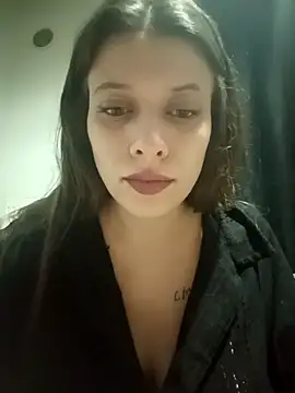 Snapshot of DevinAras chatting on November 28, 2025, 12:57 am DevinAras online show from November 28, 2025, 12:57 am