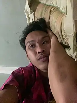 Snapshot of pirtell chatting on December 20, 2025, 2:35 pm pirtell online show from December 20, 2025, 2:35 pm