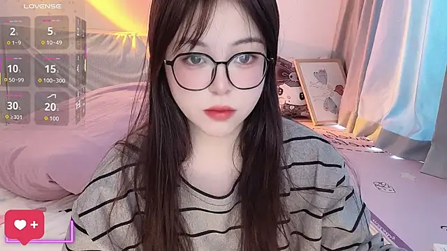 Snapshot of -Angela chatting on November 29, 2025, 4:15 am -Angela online show from November 29, 2025, 4:15 am