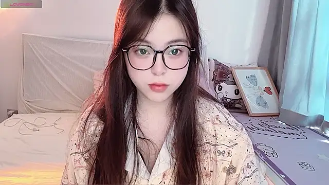 Snapshot of -Angela chatting on December 16, 2025, 7:35 am -Angela online show from December 16, 2025, 7:35 am