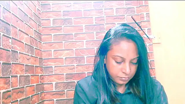 indian spice girl online show from May 8, 2026, 7:14 am