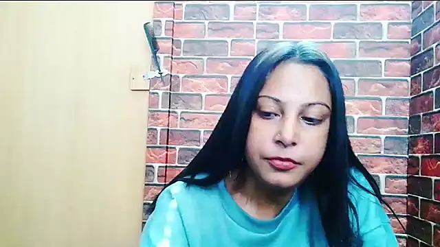 Snapshot of indian_spice_girl chatting on July 6, 2026, 7:16 am indian spice girl online show from July 6, 2026, 7:16 am