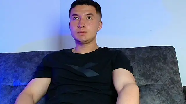 Snapshot of Ethan-Connor chatting on November 25, 2025, 8:20 pm Ethan-Connor online show from November 25, 2025, 8:20 pm