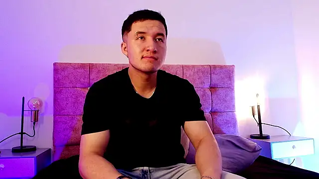 Snapshot of Ethan-Connor chatting on January 13, 2026, 12:21 pm Ethan-Connor online show from January 13, 2026, 12:21 pm