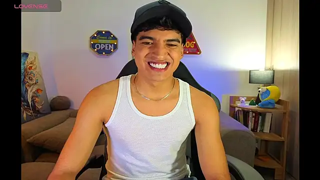 Snapshot of ken_blakerr chatting on March 25, 2026, 12:27 am ken blakerr online show from March 25, 2026, 12:27 am