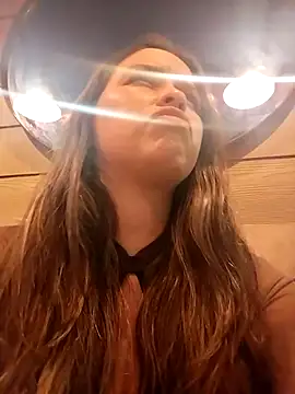 Little  Danni1 online show from November 23, 2025, 2:33 am