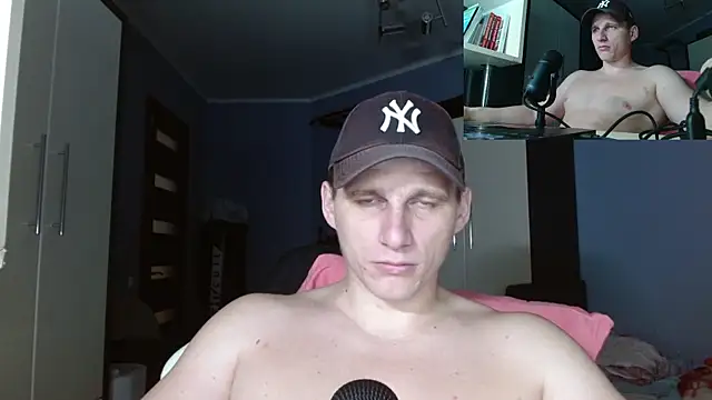 Poliglotjoe1 online show from December 21, 2025, 6:48 pm