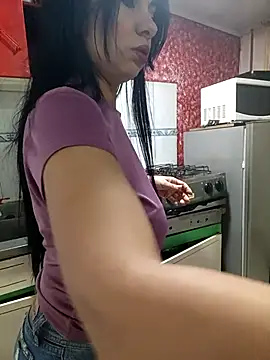 Snapshot of sarasol22 chatting on December 3, 2025, 11:03 pm sarasol22 online show from December 3, 2025, 11:03 pm