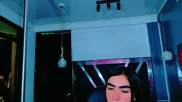 Snapshot of Evangeline_Star1 chatting on December 13, 2025, 8:04 pm Evangeline Star1 online show from December 13, 2025, 8:04 pm