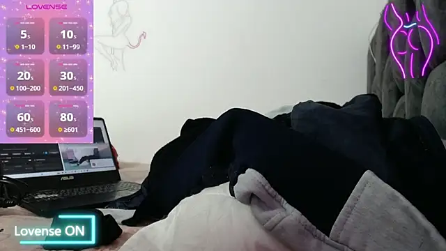 Scarlett mus online show from February 7, 2026, 12:42 pm