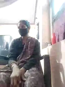 Snapshot of Yt_kinjal chatting on November 22, 2025, 8:35 am Yt kinjal online show from November 22, 2025, 8:35 am