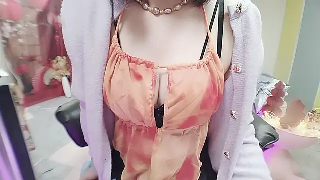 Snapshot of Alberta-love520 chatting on January 10, 2026, 1:57 pm Alberta-love520 online show from January 10, 2026, 1:57 pm