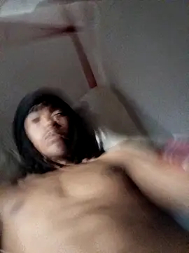 Eezxxx online show from December 2, 2025, 7:53 pm