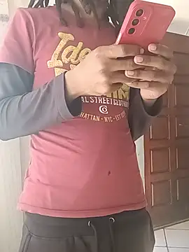 Snapshot of Eezxxx chatting on June 30, 2026, 12:17 pm Eezxxx online show from June 30, 2026, 12:17 pm