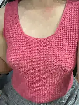 XndSeraphina online show from March 6, 2026, 1:29 pm