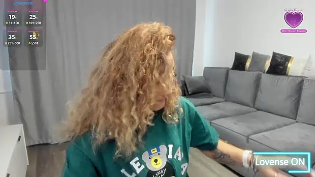 rossana doll online show from February 25, 2026, 7:40 am