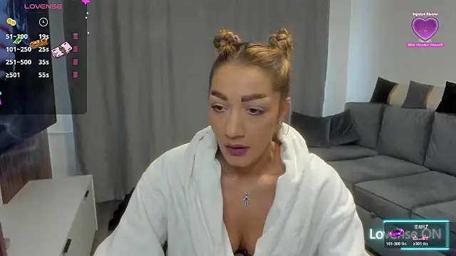 Snapshot of rossana_doll chatting on March 13, 2026, 7:59 am rossana doll online show from March 13, 2026, 7:59 am