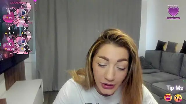 Snapshot of rossana_doll chatting on March 17, 2026, 7:01 am rossana doll online show from March 17, 2026, 7:01 am