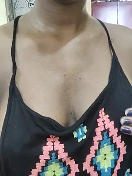 Snapshot of Simran_0011 chatting on May 30, 2026, 6:10 am Simran 0011 online show from May 30, 2026, 6:10 am