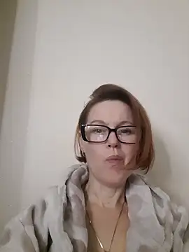 Snapshot of LanaOlbenst chatting on November 22, 2025, 9:25 pm LanaOlbenst online show from November 22, 2025, 9:25 pm