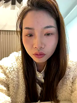 Snapshot of GYYoo chatting on November 24, 2025, 4:01 am GYYoo online show from November 24, 2025, 4:01 am