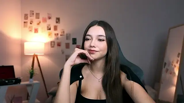 Vexorine online show from March 3, 2026, 7:42 pm