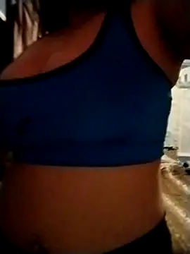 Snapshot of YouladyVidal chatting on November 20, 2025, 11:26 pm YouladyVidal online show from November 20, 2025, 11:26 pm