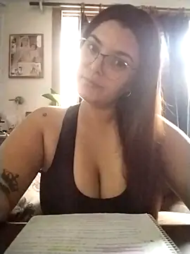 Snapshot of YouladyVidal chatting on November 22, 2025, 7:13 pm YouladyVidal online show from November 22, 2025, 7:13 pm