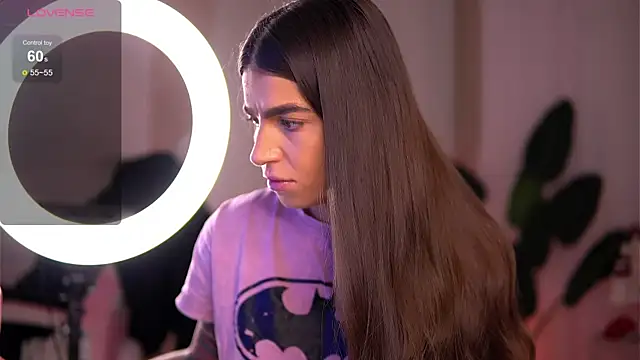 Snapshot of PureEllieX chatting on December 15, 2025, 4:28 am PureEllieX online show from December 15, 2025, 4:28 am