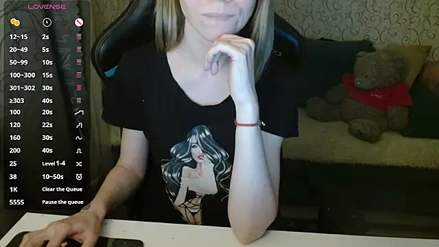 Snapshot of __Katherine___ chatting on December 14, 2025, 4:23 pm Katherine online show from December 14, 2025, 4:23 pm