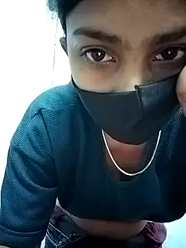 Miss tinaaa online show from December 3, 2025, 10:46 am