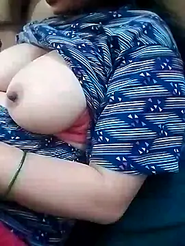 Snapshot of Priya_Sharma04 chatting on February 5, 2026, 7:40 pm Priya Sharma04 online show from February 5, 2026, 7:40 pm