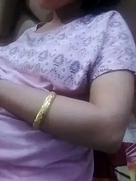 Snapshot of Priya_Sharma04 chatting on March 10, 2026, 4:34 pm Priya Sharma04 online show from March 10, 2026, 4:34 pm