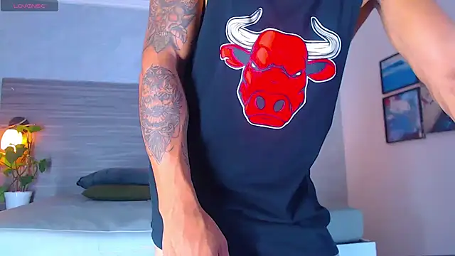 Snapshot of Hot_Latino_x chatting on February 27, 2026, 12:27 pm Hot Latino x online show from February 27, 2026, 12:27 pm