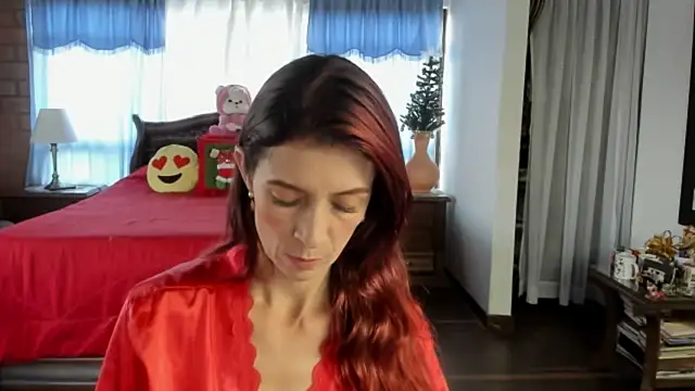 Snapshot of Charlotte-Willson chatting on December 22, 2025, 10:07 pm Charlotte-Willson online show from December 22, 2025, 10:07 pm