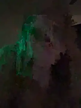 Snapshot of AllieRose94 chatting on November 22, 2025, 5:28 am AllieRose94 online show from November 22, 2025, 5:28 am